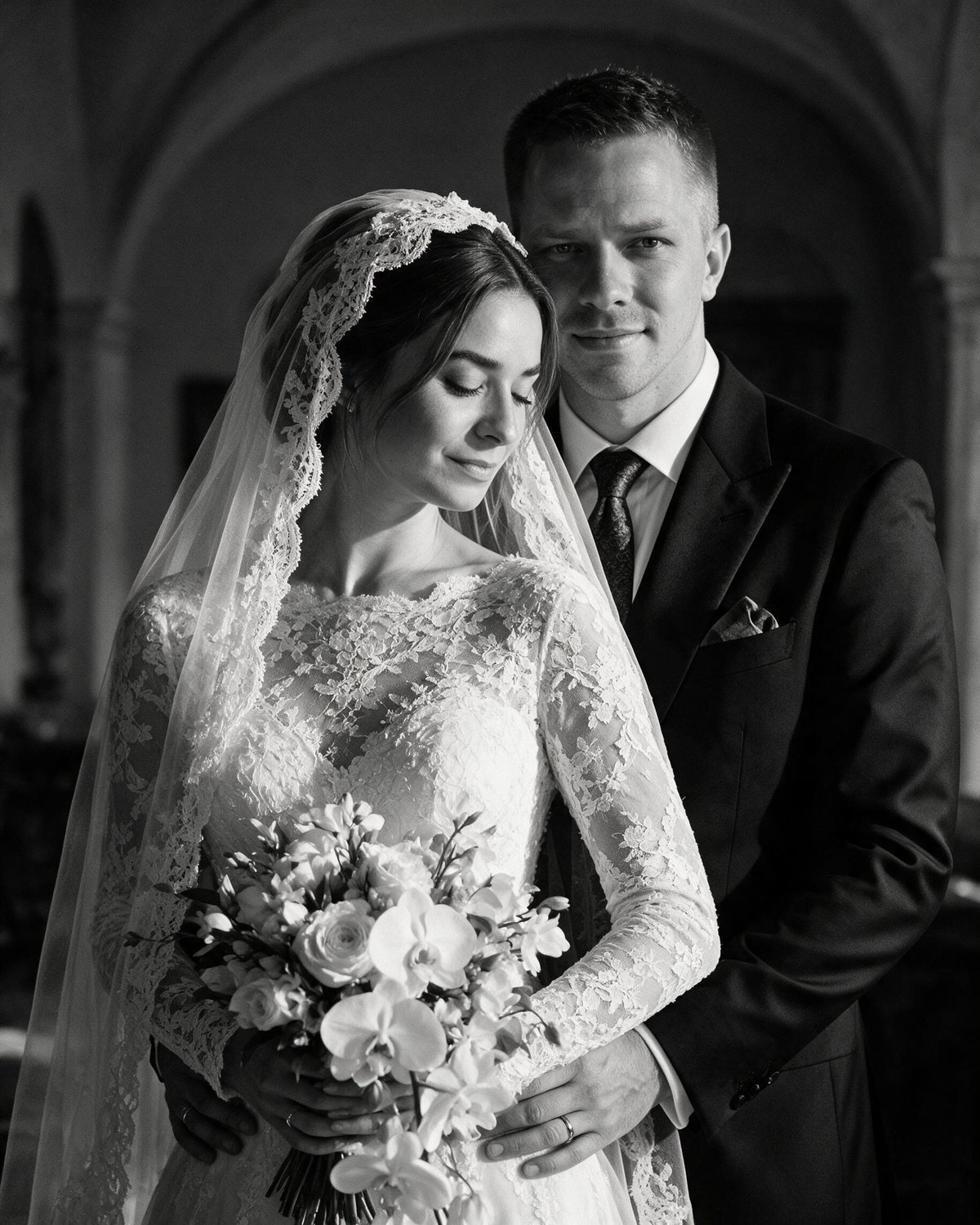 Sesja Poślubna z AI - Piękne Zdjęcia Ślubne Po Ceremonii - przykładowe zdjęcie 1