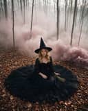 Sorcière dans la brume femme